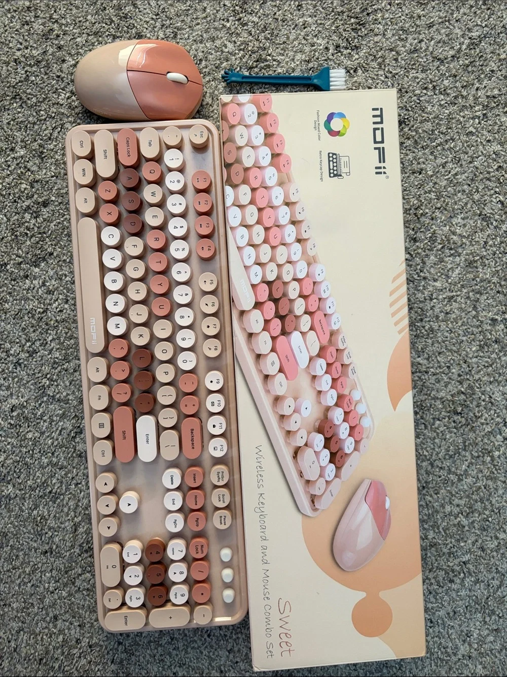 MOFII Wireless Keyboard and Mouse Combo